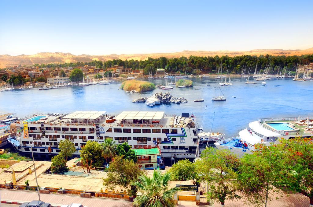 Nile Hotel Aswan Bagian luar foto