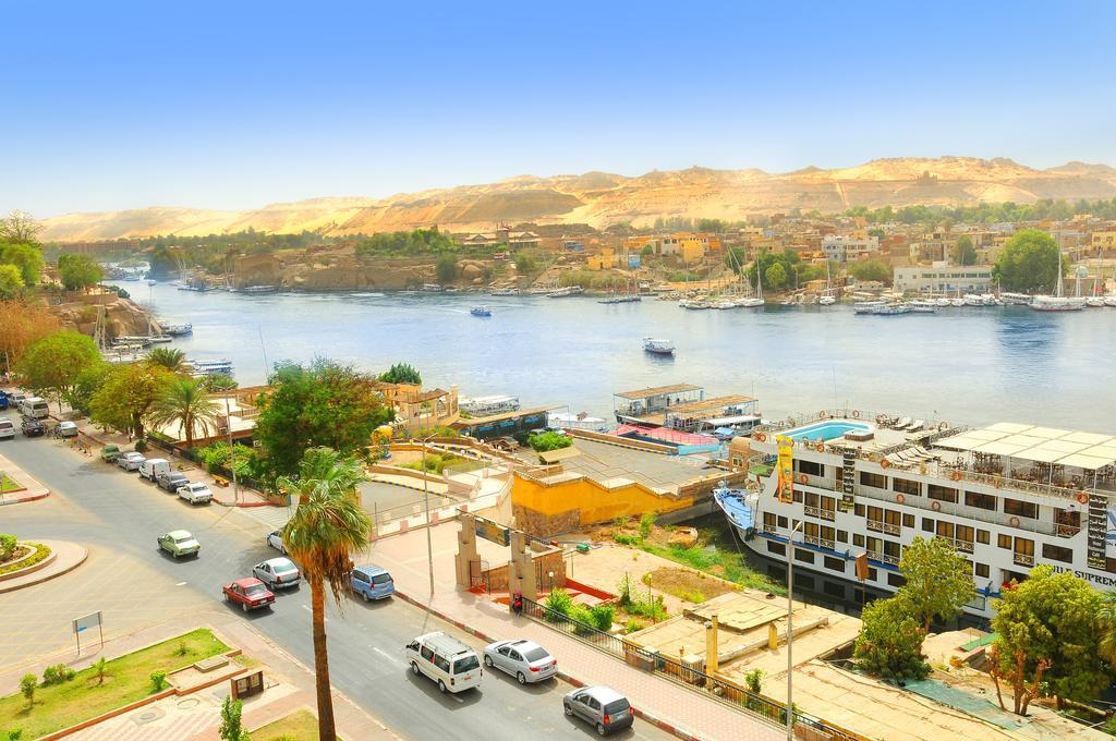 Nile Hotel Aswan Bagian luar foto