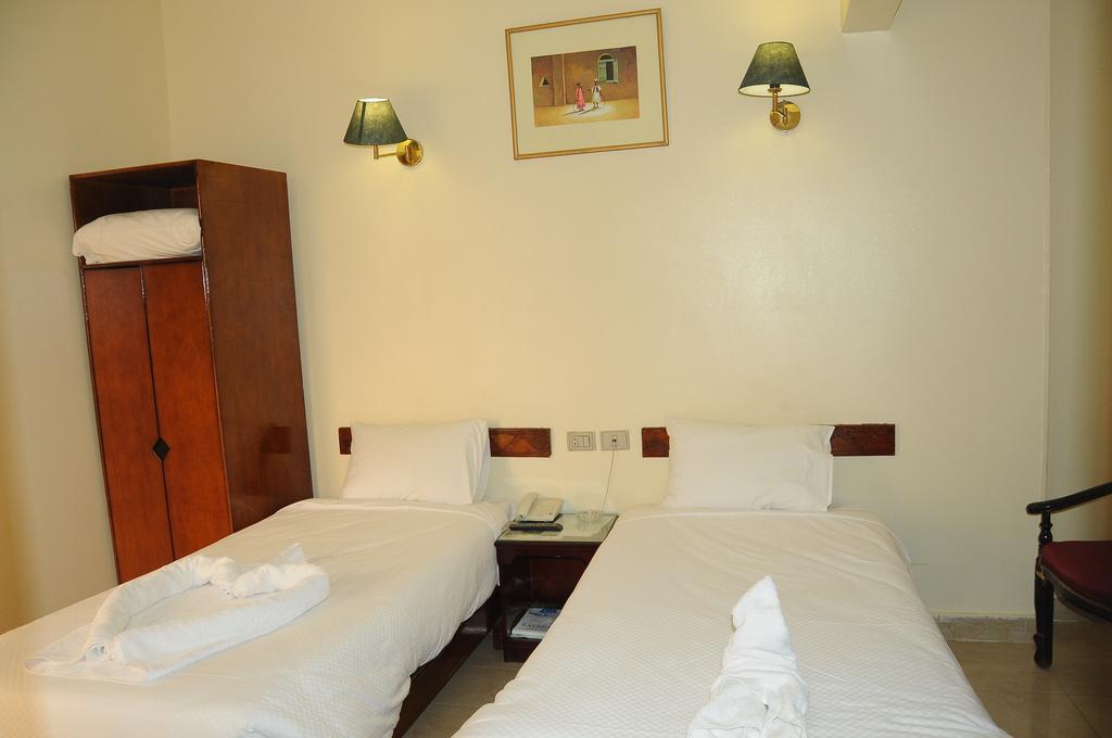 Nile Hotel Aswan Bagian luar foto