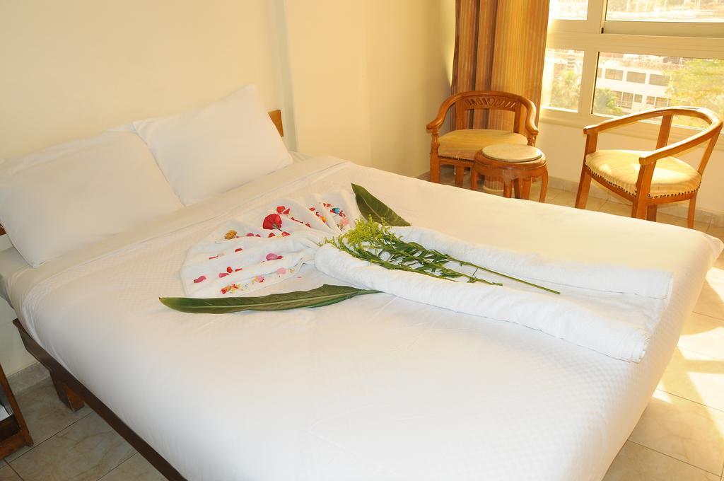 Nile Hotel Aswan Bagian luar foto